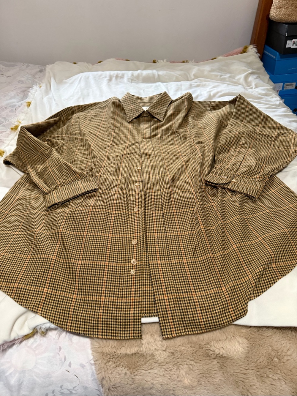 Viyella Men's Wool Blend Houndstooth Button-Up Shirt in Brown XXL